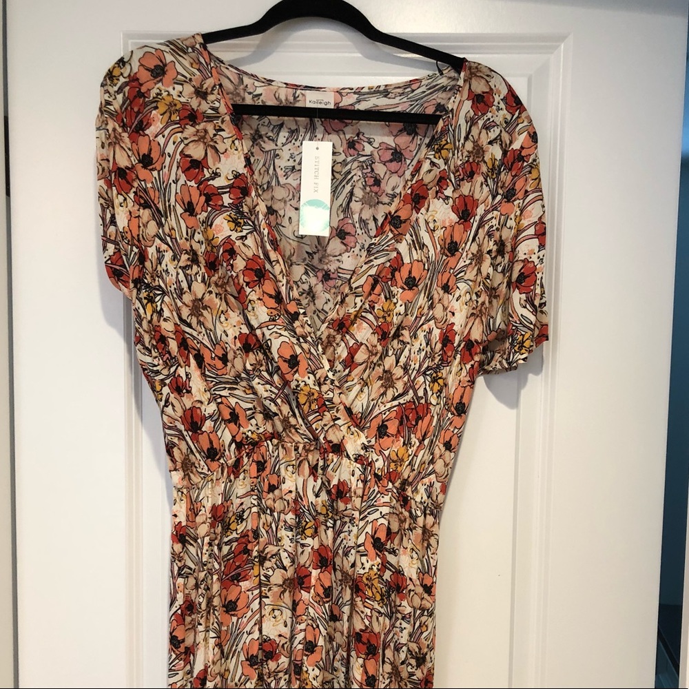 Flutter sleeve knee length flowered dress